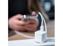 Cabo Branco USB-C – Lightning 1m MFi Green Cell Power Stream, com carregamento rápido Power Delivery para Apple iPhone